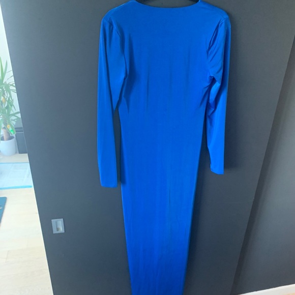 Sexy Guess by Marciano Gown - Picture 4 of 4